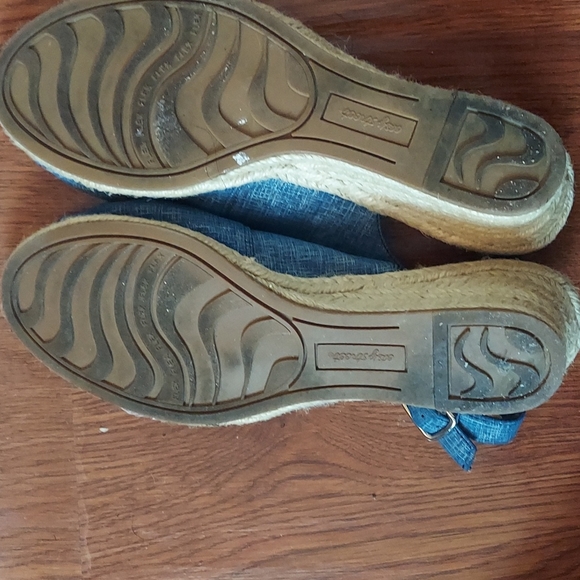 Easy Street Espadrille Wedge sandals - Picture 3 of 4